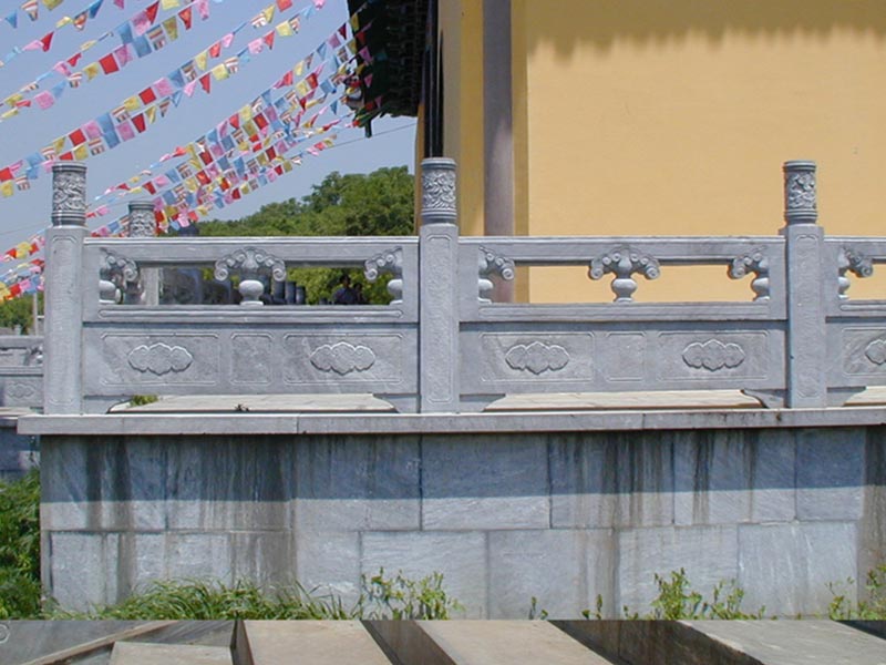 陽(yáng)臺(tái)青石欄桿