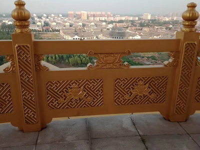 寺廟噴漆石欄桿