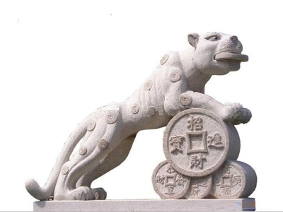  石雕金錢豹 